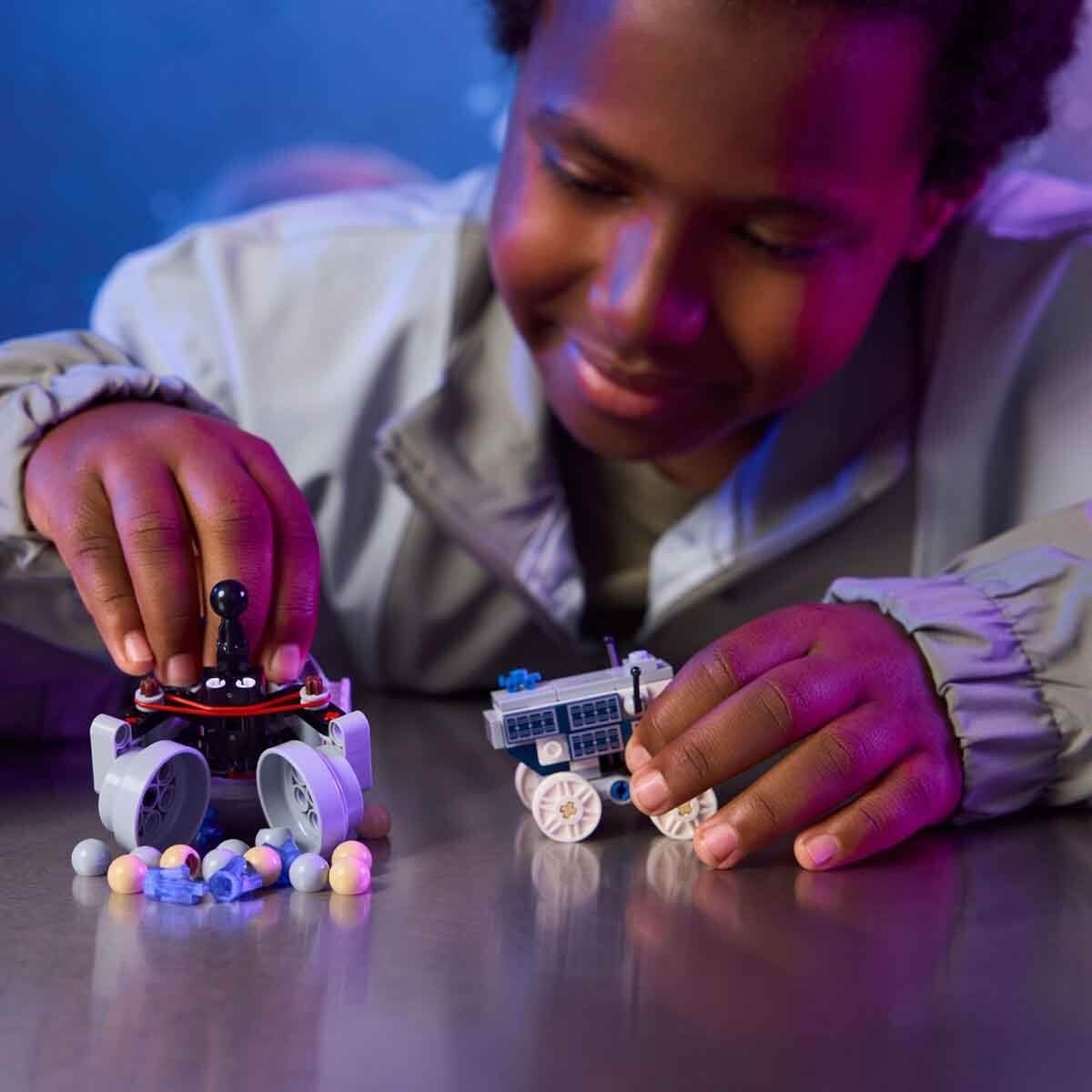 Lego Technic Lunar Outpost Ay Gezgini Uzay Aracı Seti STEM